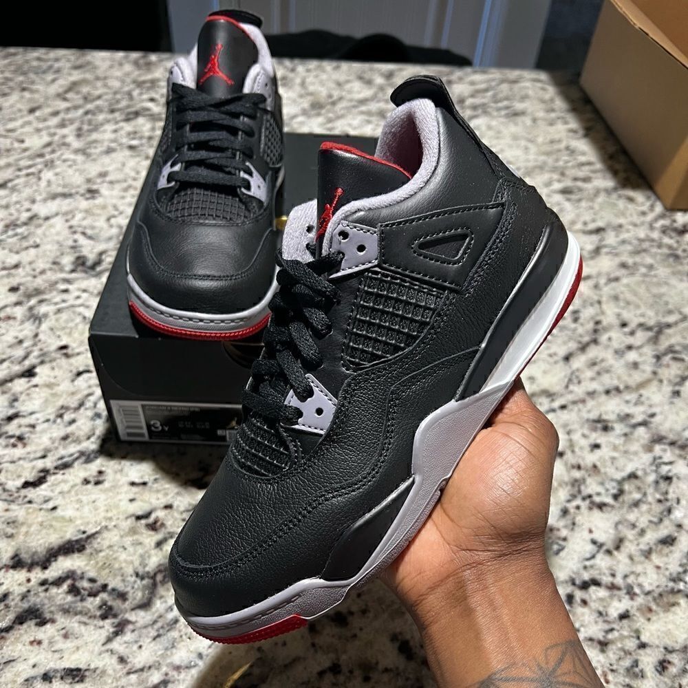 Air Jordan 4 Retro “Bred Reimagined” size 2.5Y